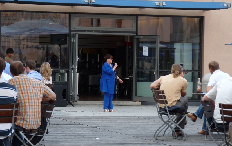 Frau OB Anna Eder