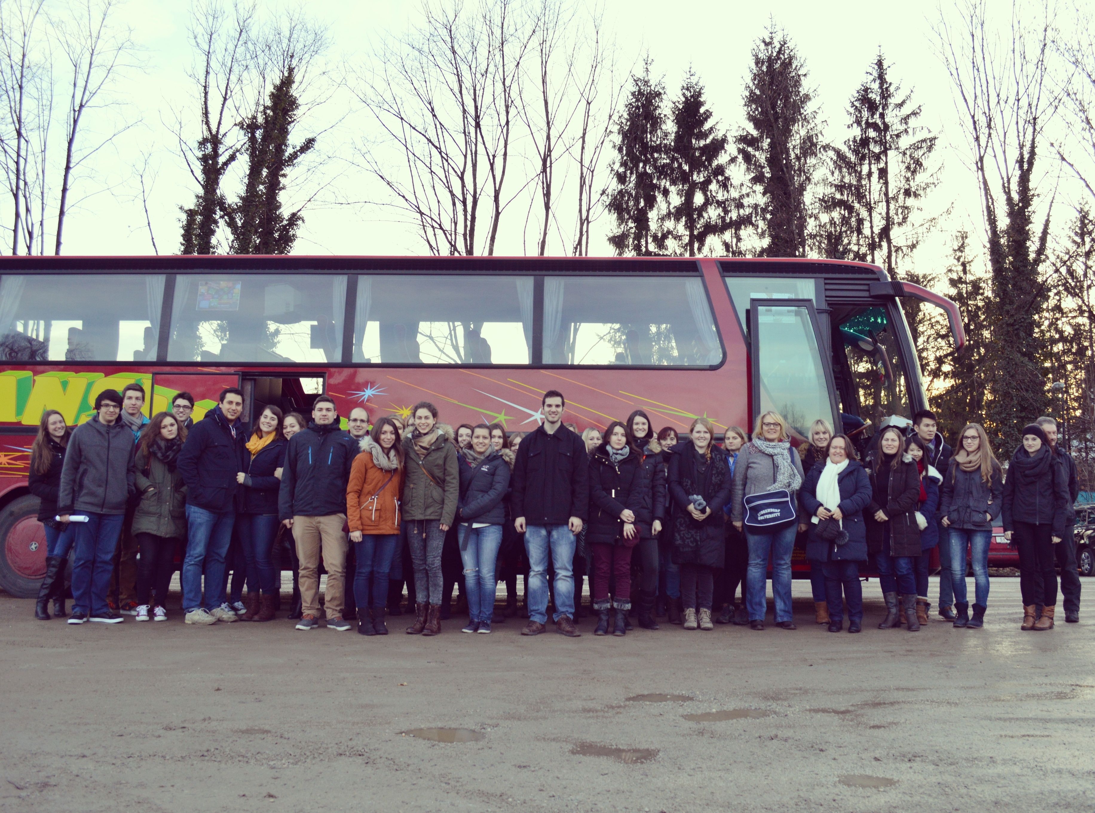Gruppenbild mit Dame