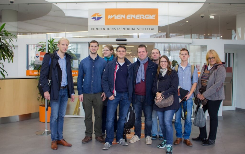 gruppenbild-innen-1
